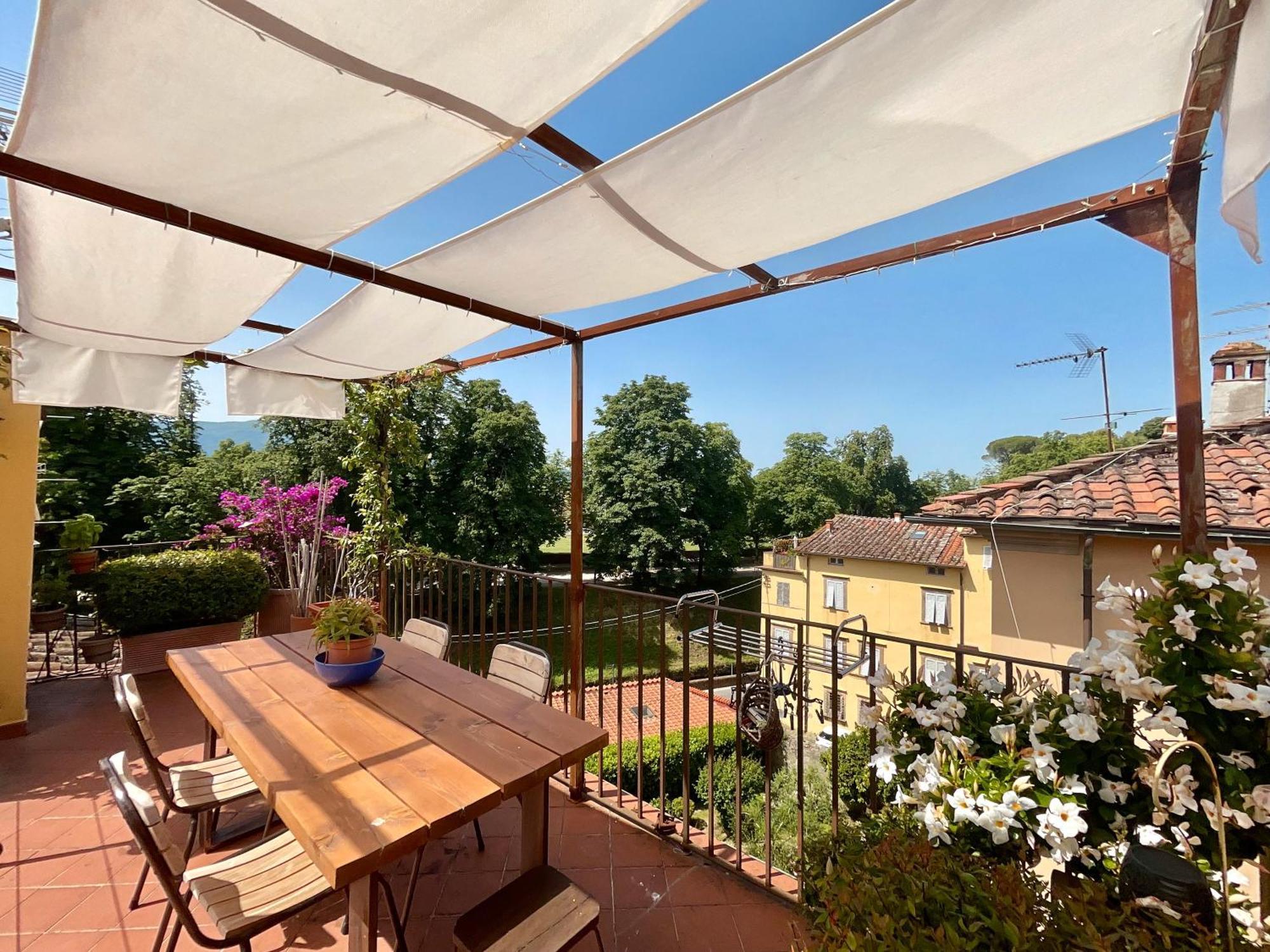 La Terrazza Di Sofia Daire Lucca Dış mekan fotoğraf